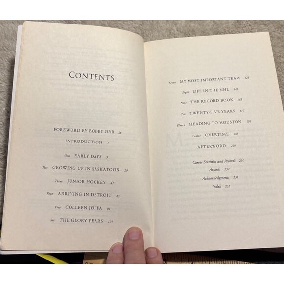 Mr. Hockey: Gordie Howe My Story Paperback Book - Picture 6 of 9